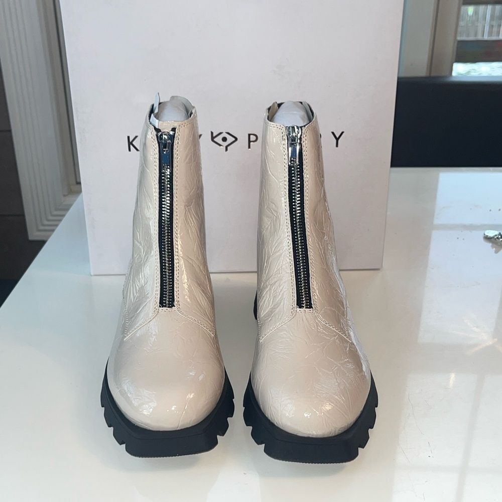 Katy Perry Collections 9.5 Women's The Daarling Combat Boot Cream Leather Moto - Picture 3 of 9